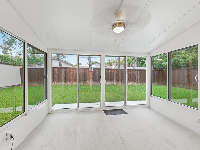 2725 Ryan Place Dr — Photo 27