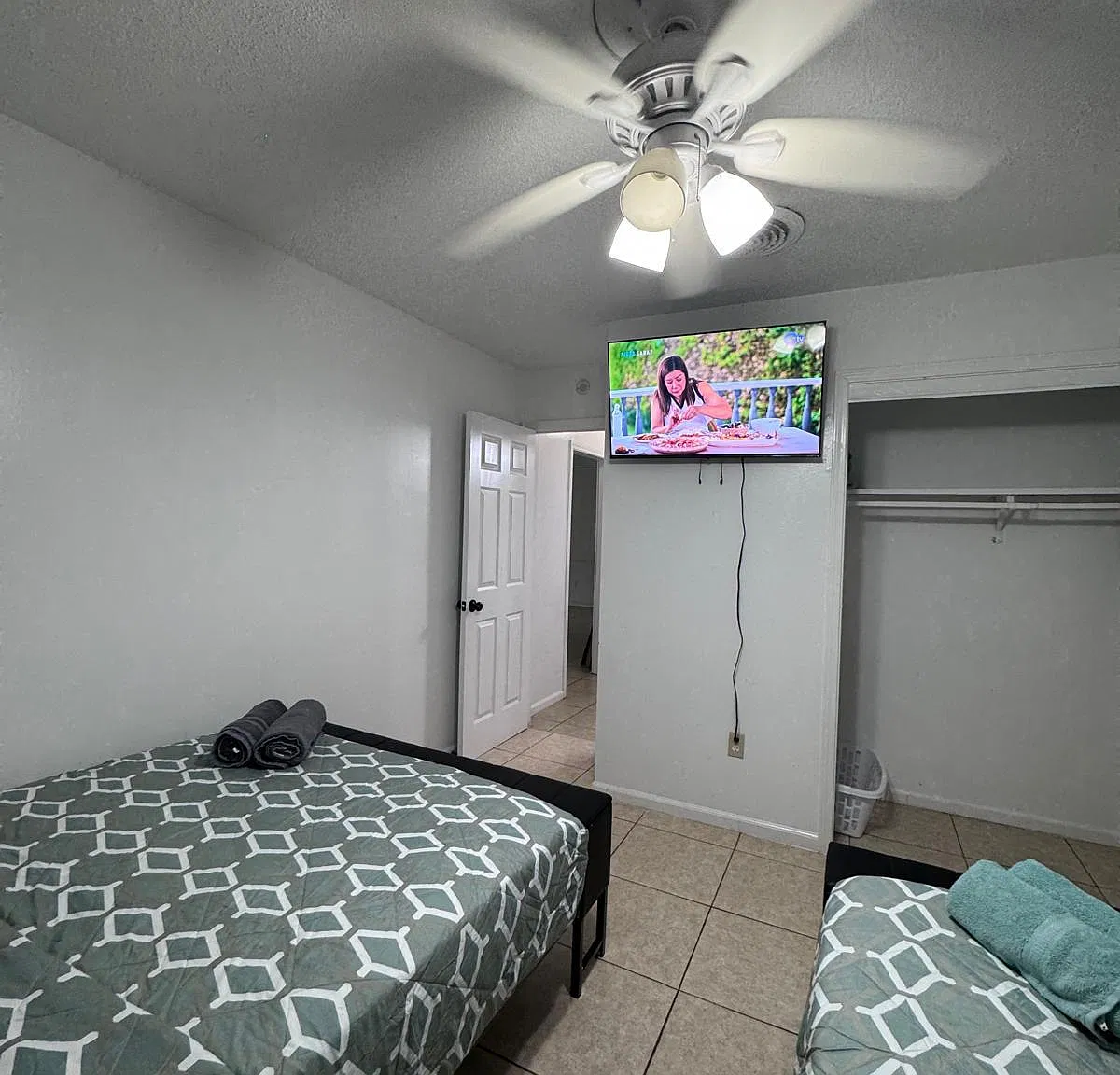 3 bed, 1389 sqft, $5,000 — Photo 3