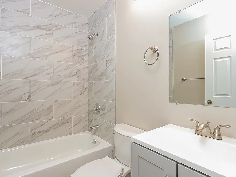 7673 Springfield Lake Dr — Photo 13