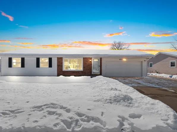 420 S Saint Bernard Dr, De Pere, WI 54115