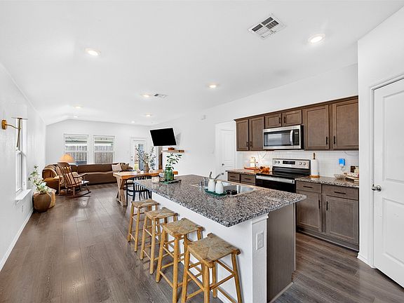 4th image of 2706 Blackbuck Ct