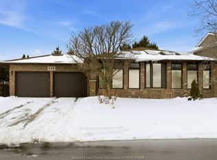 145 Centennial Dr, Tecumseh, ON N8N 2N7