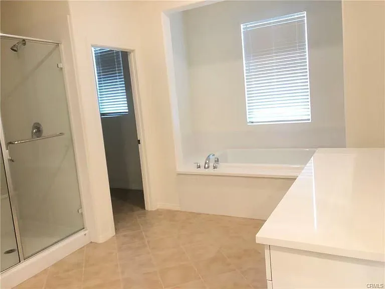 6998 Caledonia Way — Photo 9