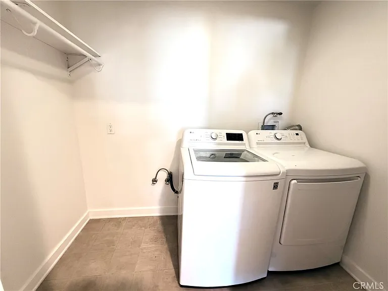 12908 Bloomfield St #103 — Photo 14
