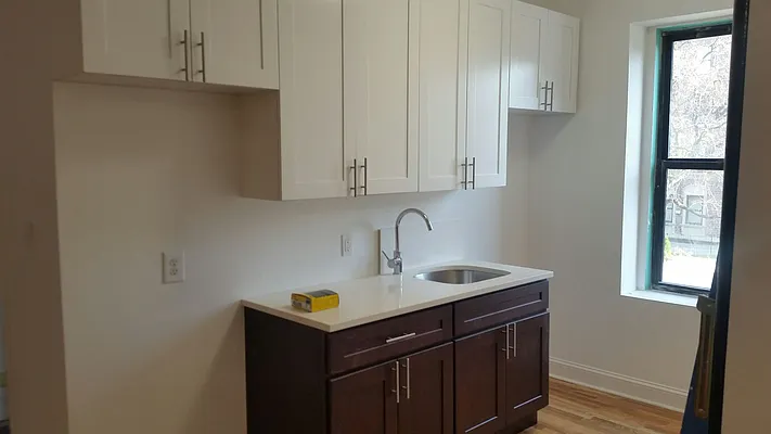 Rented by Lang Realty LLC | media 18