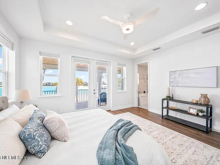 457 Marquesa Cir — Photo 36