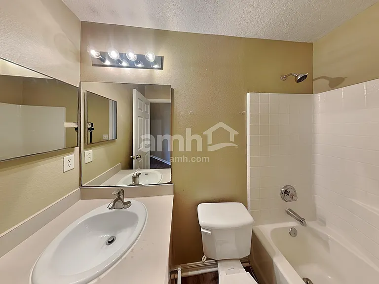 812 Copenhagen Way — Photo 18