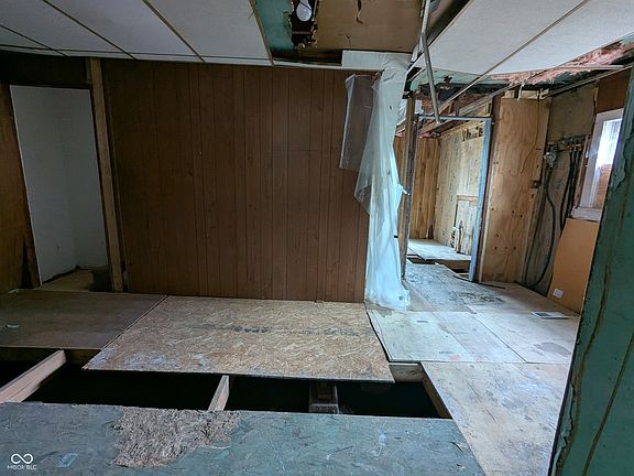 5th image of 1035 Westbrook Ave
