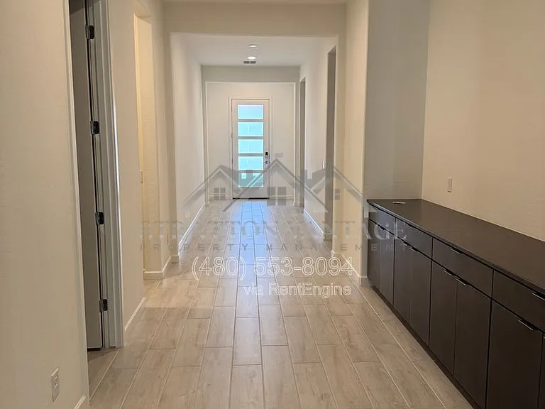6132 S Veneto — Photo 21