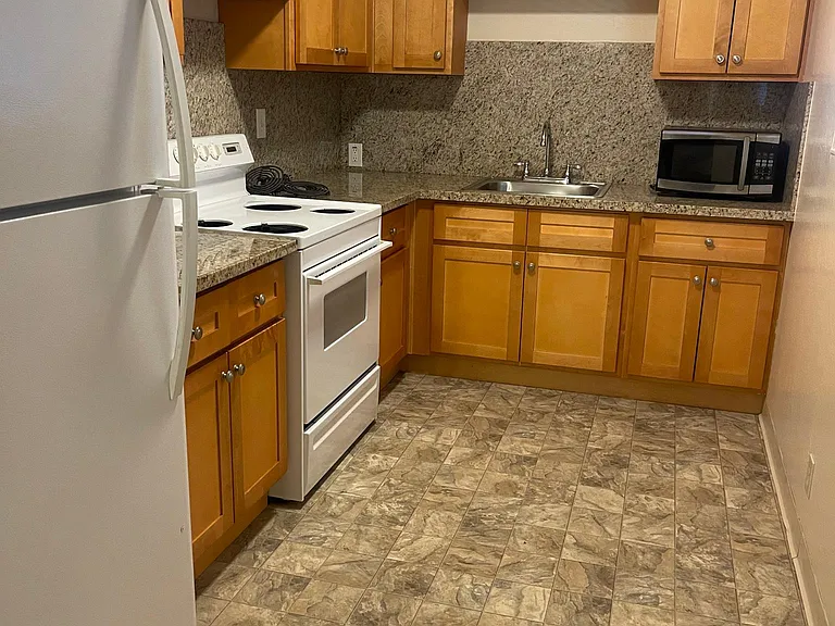 442 S 5th St #6 — Photo 5