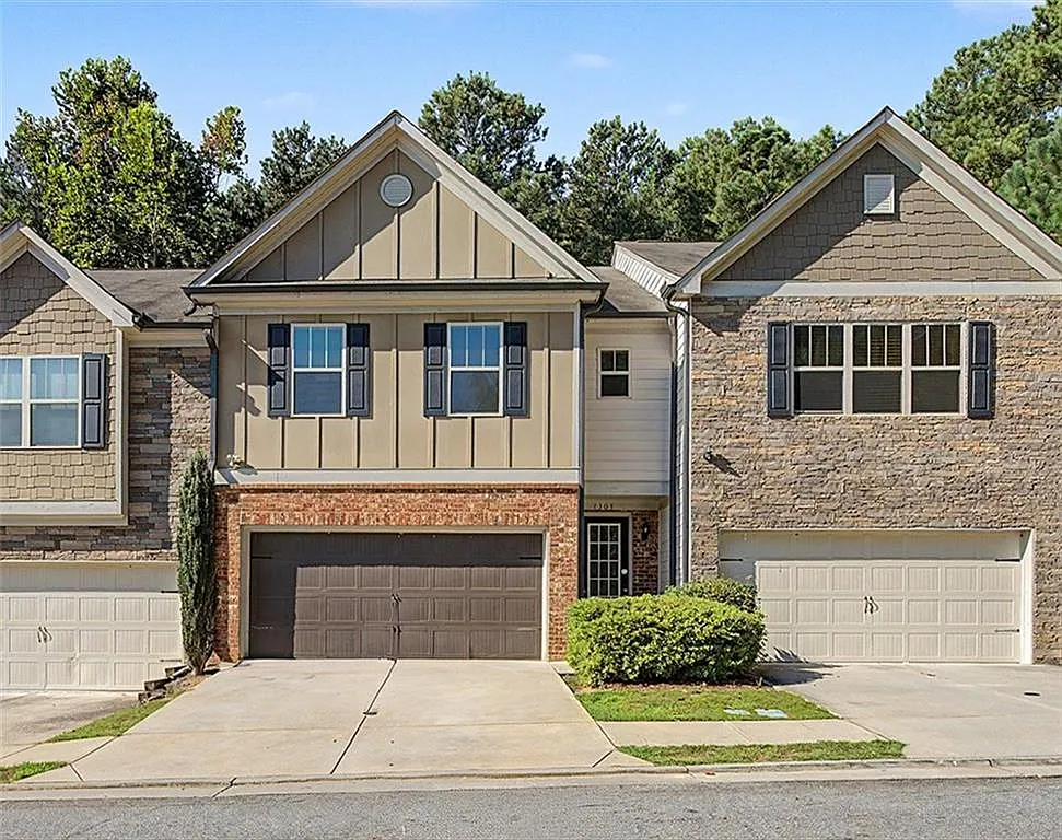 3 bed, 2.5 bath, 2004 sqft, $2,495 — Photo 1