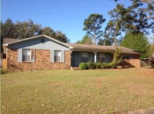 2151 Yardley Dr, Pensacola, FL 32526