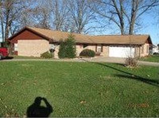 1211 Abbey Ln, Cassville, MO 65625