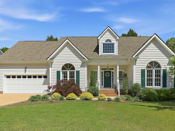 1224 Secotan Pl, Fuquay Varina, NC 27526