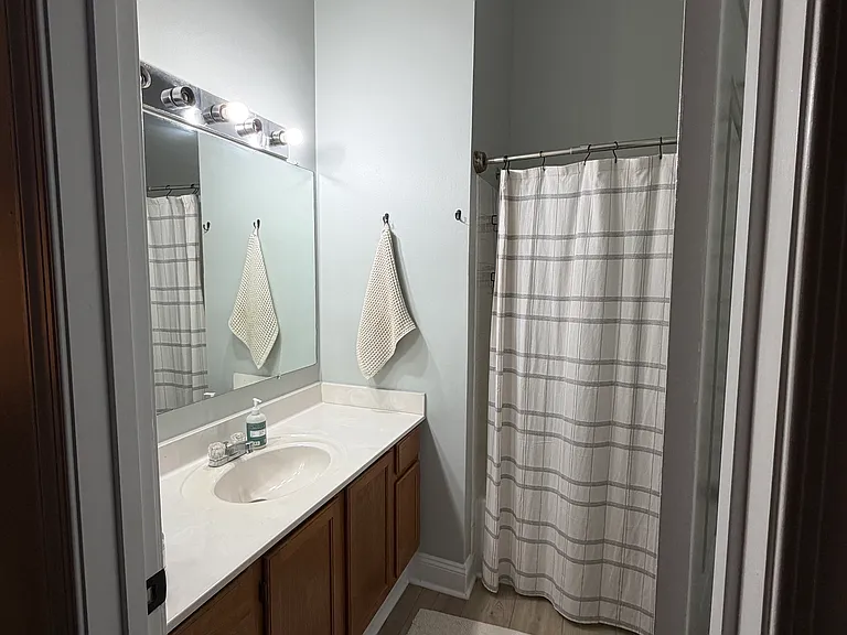 409 Davis Ave SW — Photo 5