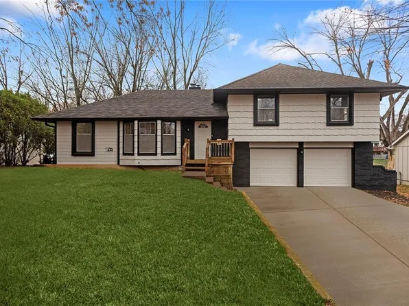 13008 Corrington Ave, Grandview, MO 64030