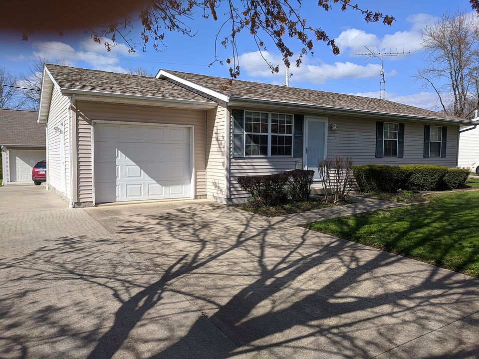 Front dwelling & OB in rear