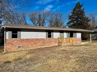 604 Vine St, Gassville, AR 72635