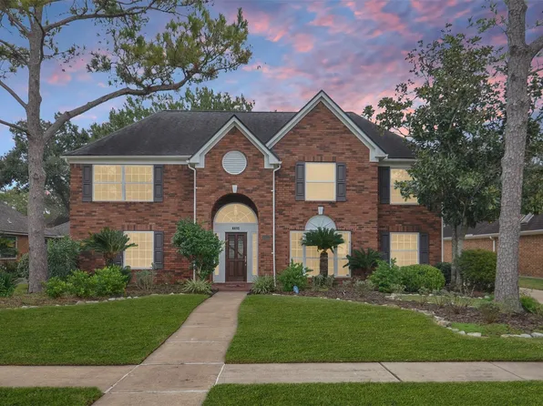 4415 Knightsbridge Blvd, Sugar Land, TX 77479