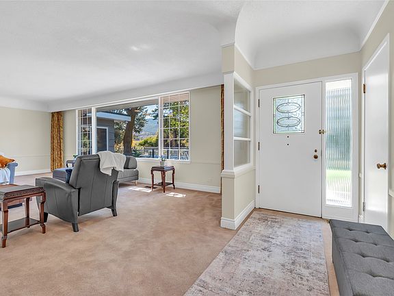 4th image of 1135 Johnson Rd