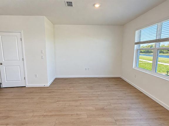 3rd image of 2243 Rita Ln
