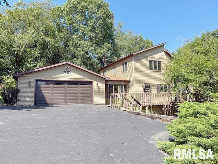 1st image of 84 Tamarack Ct