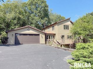 84 Tamarack Ct, Dahinda, IL 61428