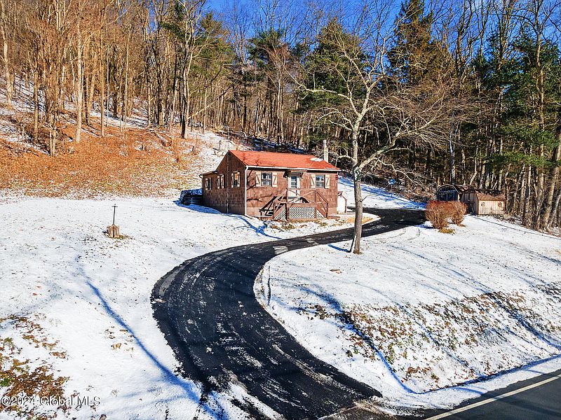 2nd image of 368 Ecker Hollow Road