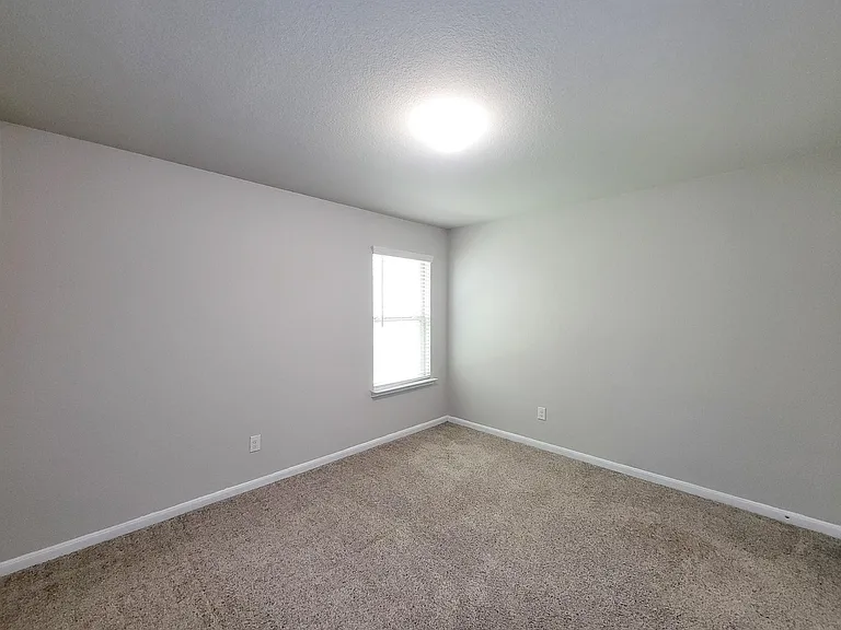 29614 Breakwater Dr — Photo 38