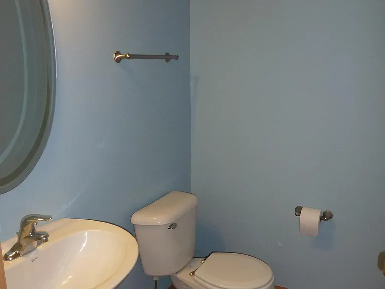 503 Heritage Ct — Photo 12