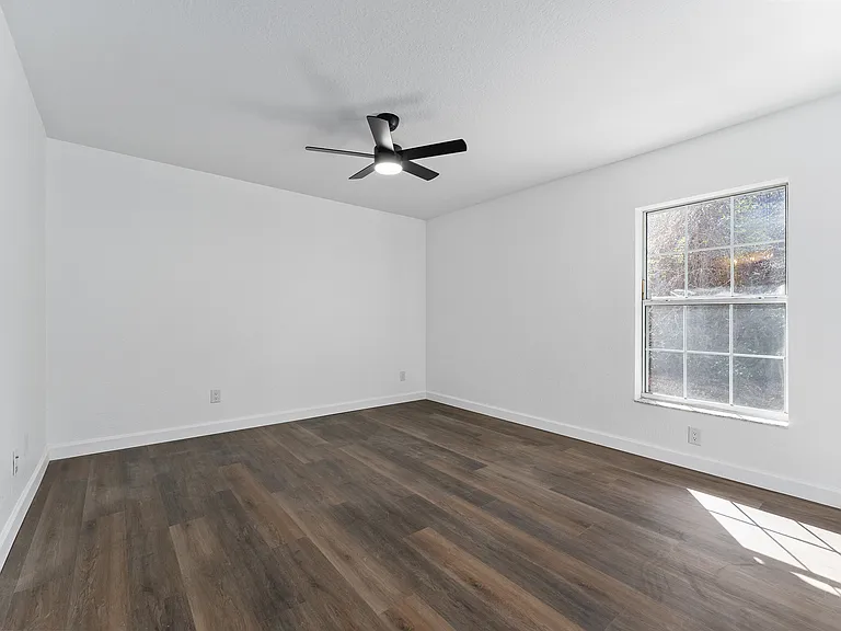 15940 SW 29th Court Rd — Photo 10