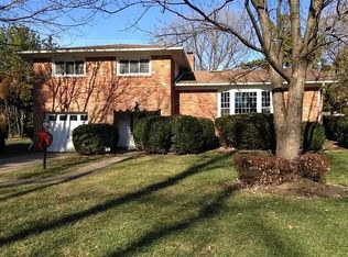 6601 Lone Oak Dr, Bethesda, MD 20817