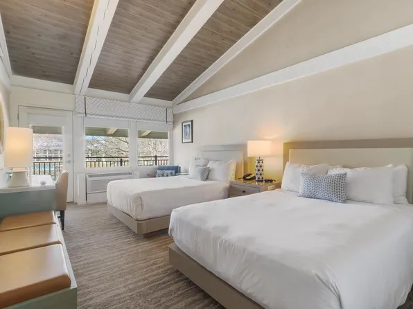 269 Fontana BOULEVARD #2674, Fontana, WI 53125