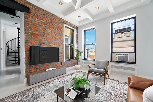 Rented by REAL New York | media 2