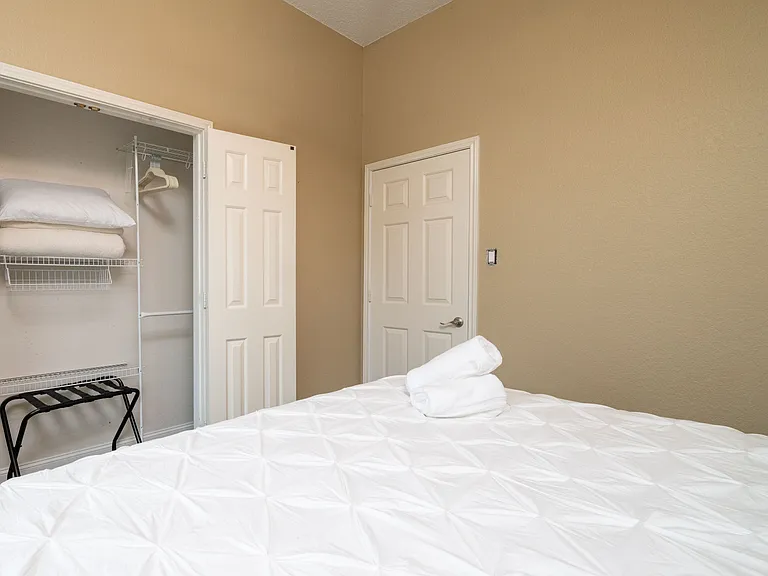 3410 Los Alamos Ln — Photo 4