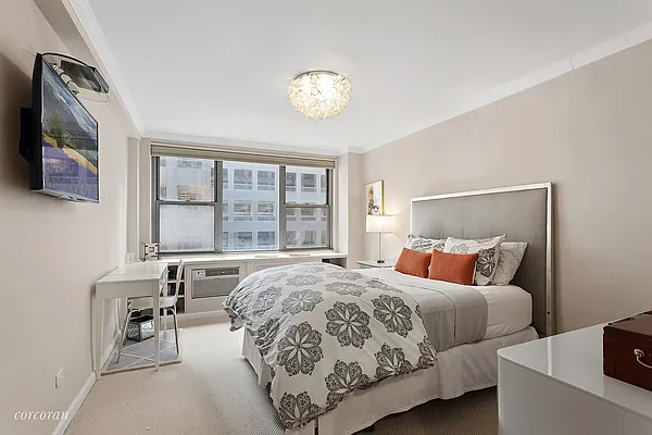 Sold by Corcoran | media 3