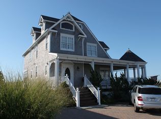 697 Dune Rd, Westhampton Beach, NY 11978