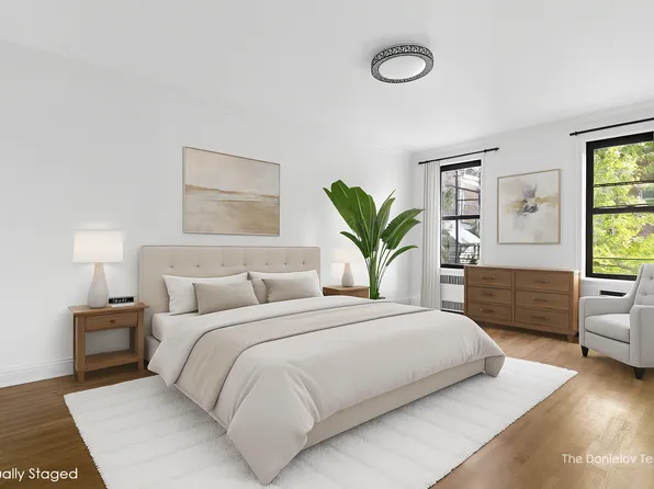 415 Ocean Parkway image 4 of 5