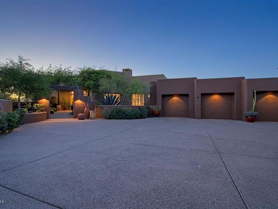 1st image of 40879 N 107th Way