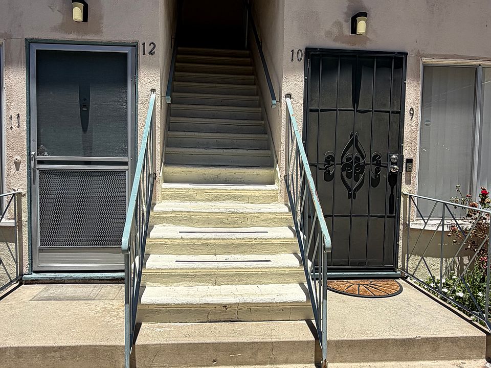 1st image of 4930 Woodman Ave APT 10