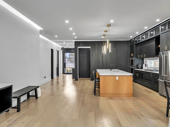 2nd image of 4721 Linnet Ln