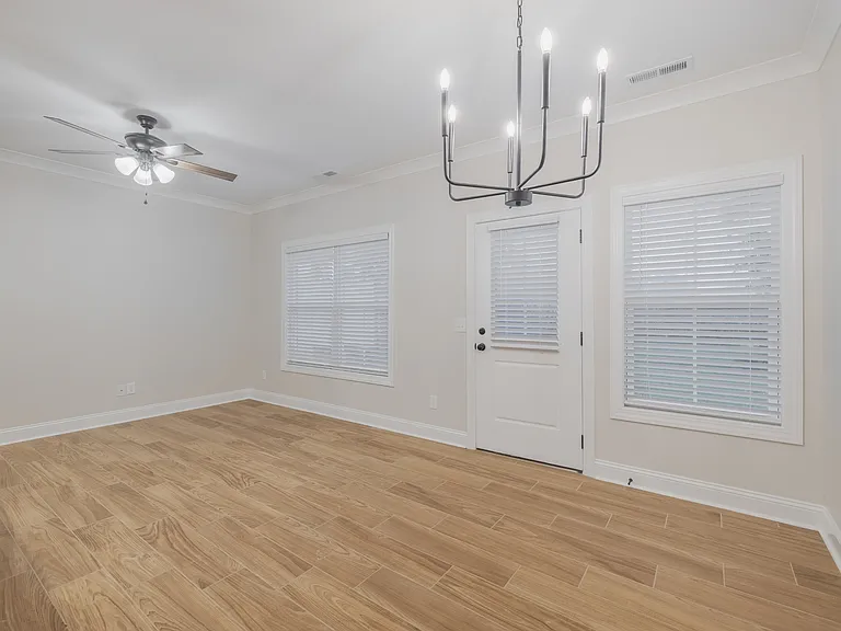 440-454 Wren Creek Ct — Photo 9