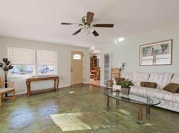 2nd image of 1438 S La Luna Ave