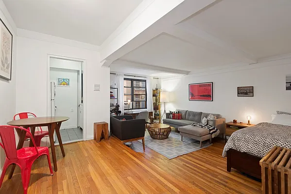Rented by Douglas Elliman | media 3