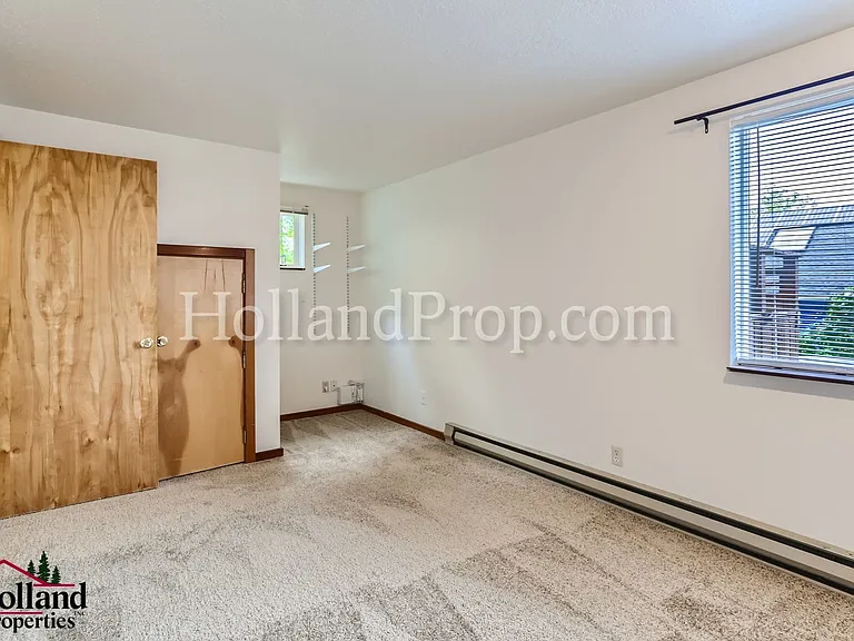 1719 Main St #1 — Photo 13
