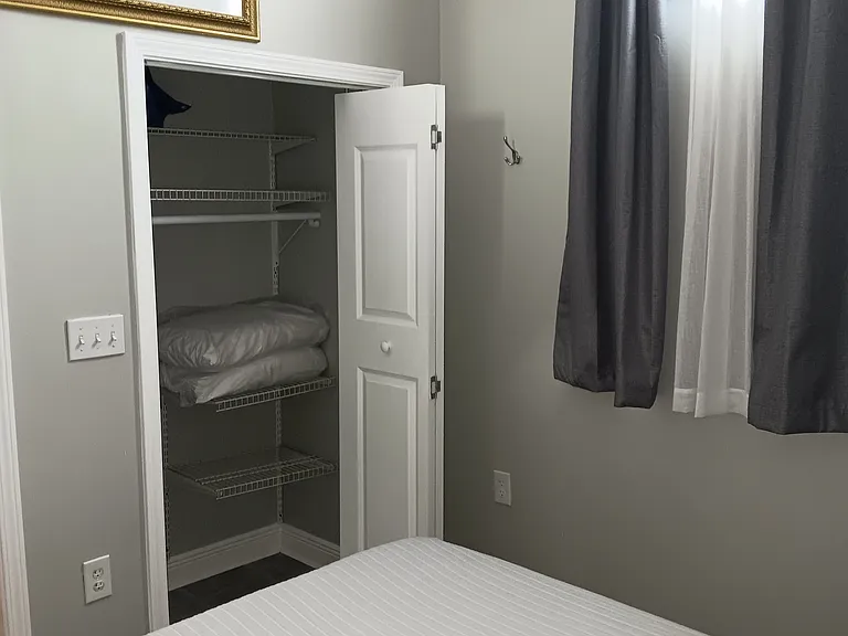 1110 Saint Anthony St #D — Photo 12
