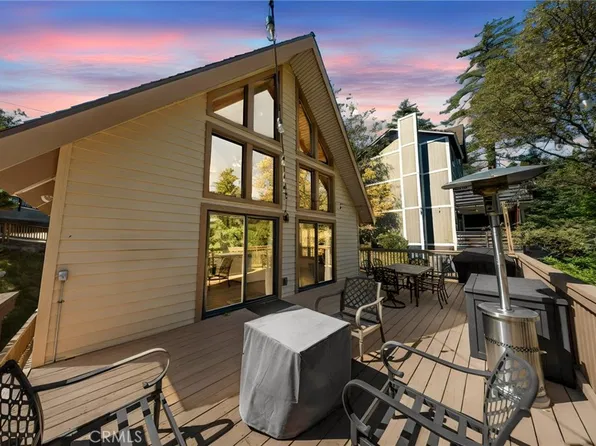 26220 Circle Dr, Twin Peaks, CA 92391