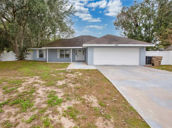 33751 Silver Pine Dr, Leesburg, FL 34788