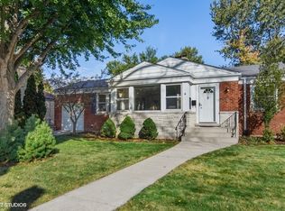 357 E Parkview Ave, Elmhurst, IL