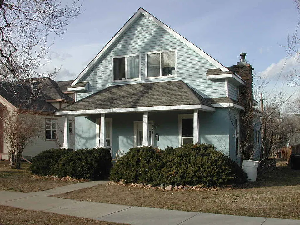 821 University Ave
